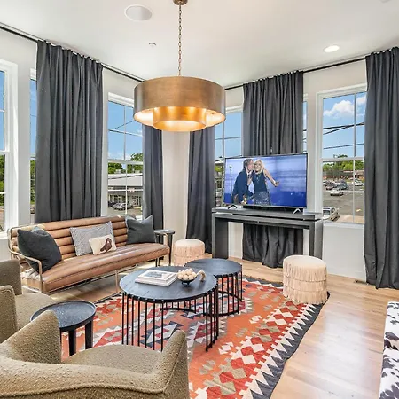 Quadra-4 Unit Combo-Rooftop Decks-Mins To Broadway